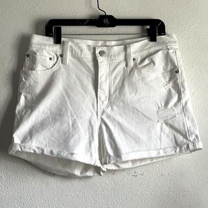 levi’s mid length shorts